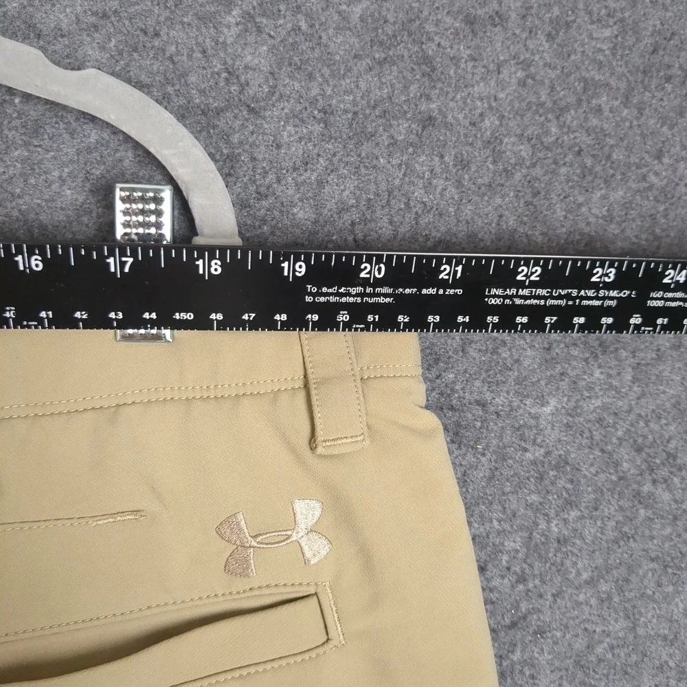 Under Armour Mens HeatGear Match Play Golf Shorts Khaki Tan Loose Fit Size 40
